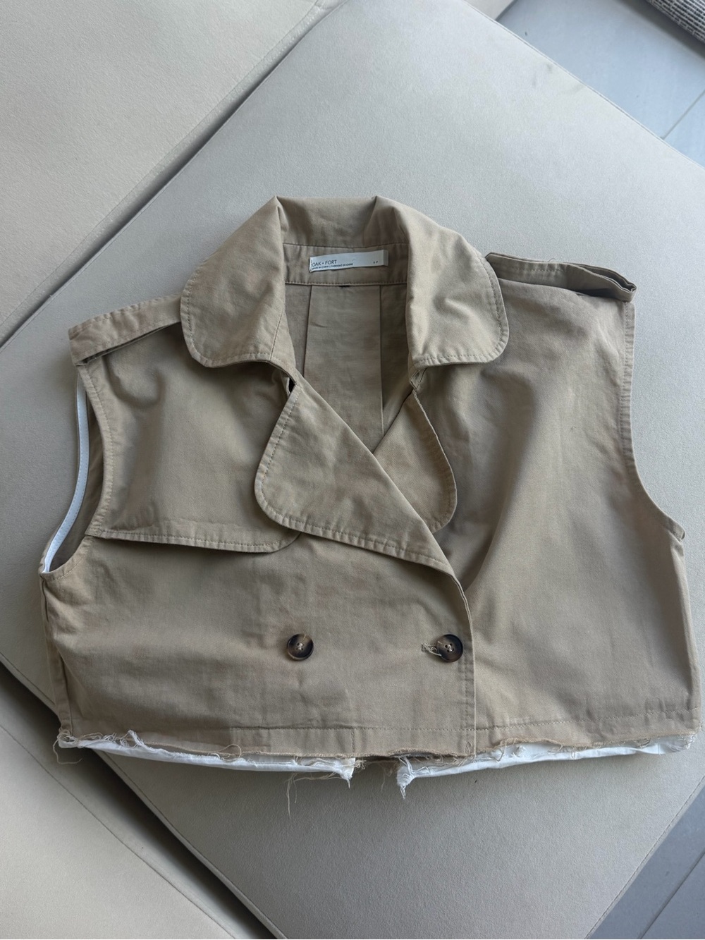 OAK + FORT Sleeveless Trench Vest in Khaki
